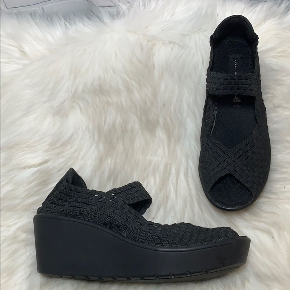 Steve Madden Betsi Black Woven Boating Sho…